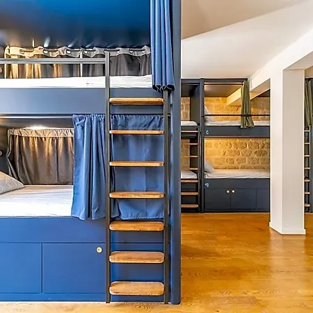 Hotell Fraternity-hotel 5*