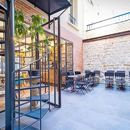 Fraternity-hotel 5*