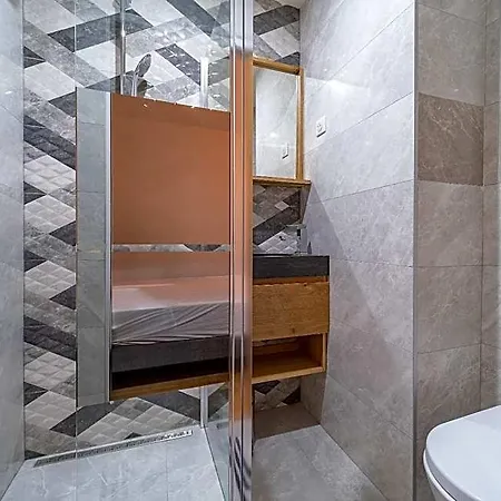 Fraternity-hotel Hotell Paris
