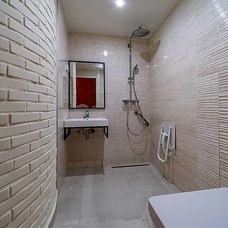 Fraternity-hotel فندق باريس