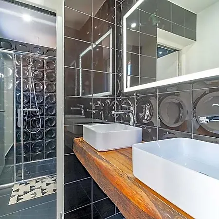 Fraternity-hotel Hotell 5*